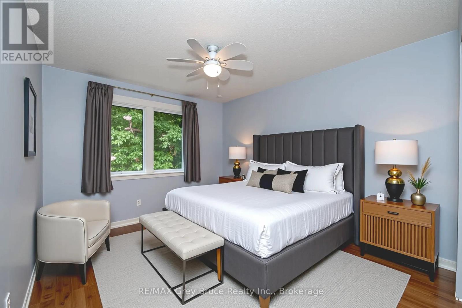Photo 7 of 260 8th A Avenue E, Owen Sound ON