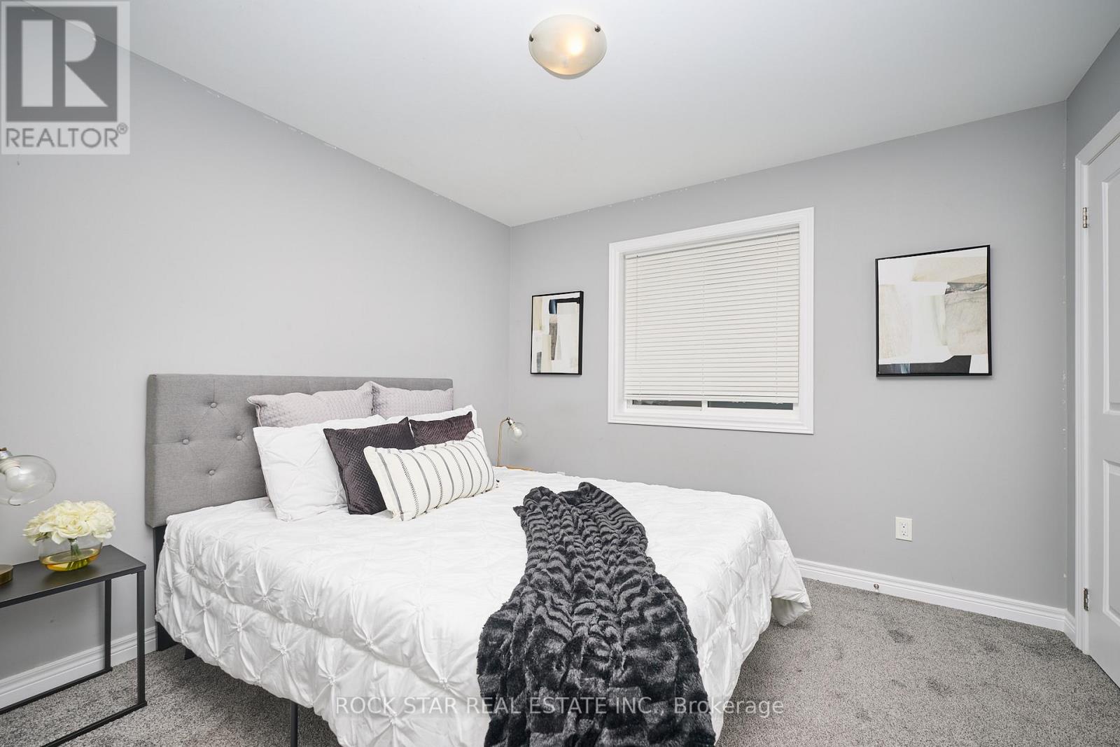 Photo 13 of 66 B Battle Street, Thorold ON