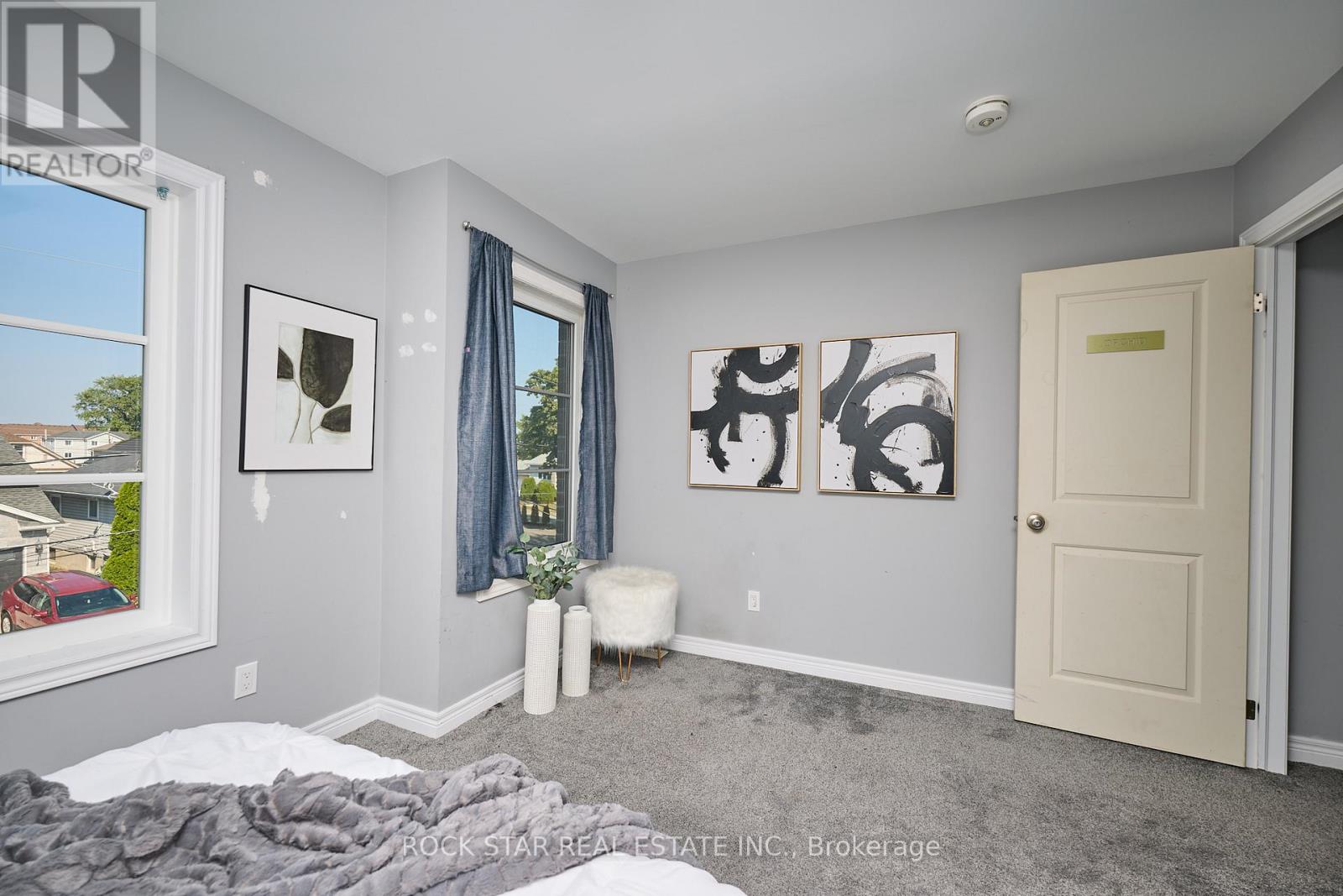 Photo 18 of 66 B Battle Street, Thorold ON