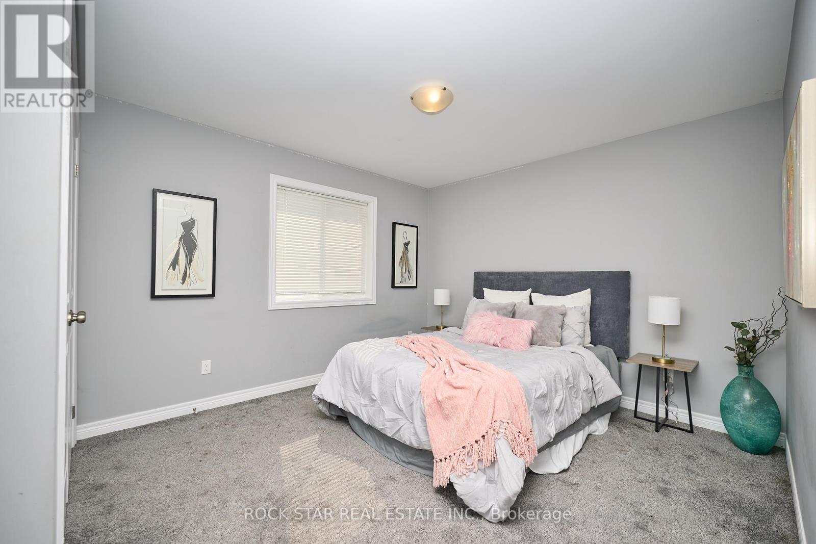 Photo 9 of 66 B Battle Street, Thorold ON