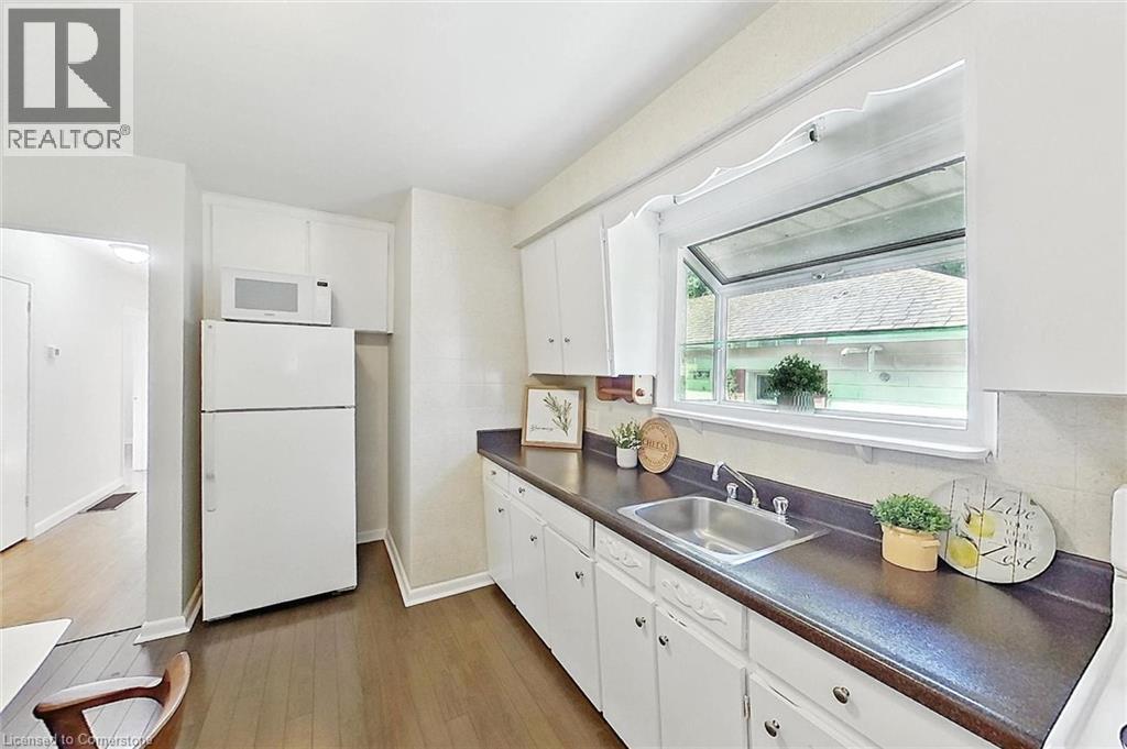 Photo 25 of 29 West 21st Street, Hamilton ON