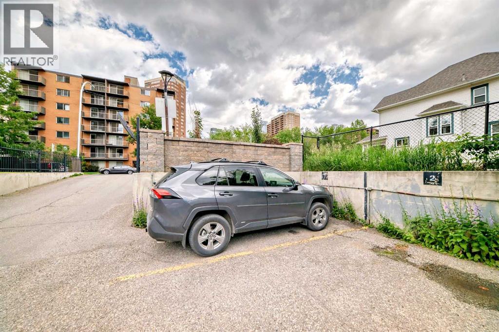 Single Family House for Sale in    Avenue SW Beltline Calgary 