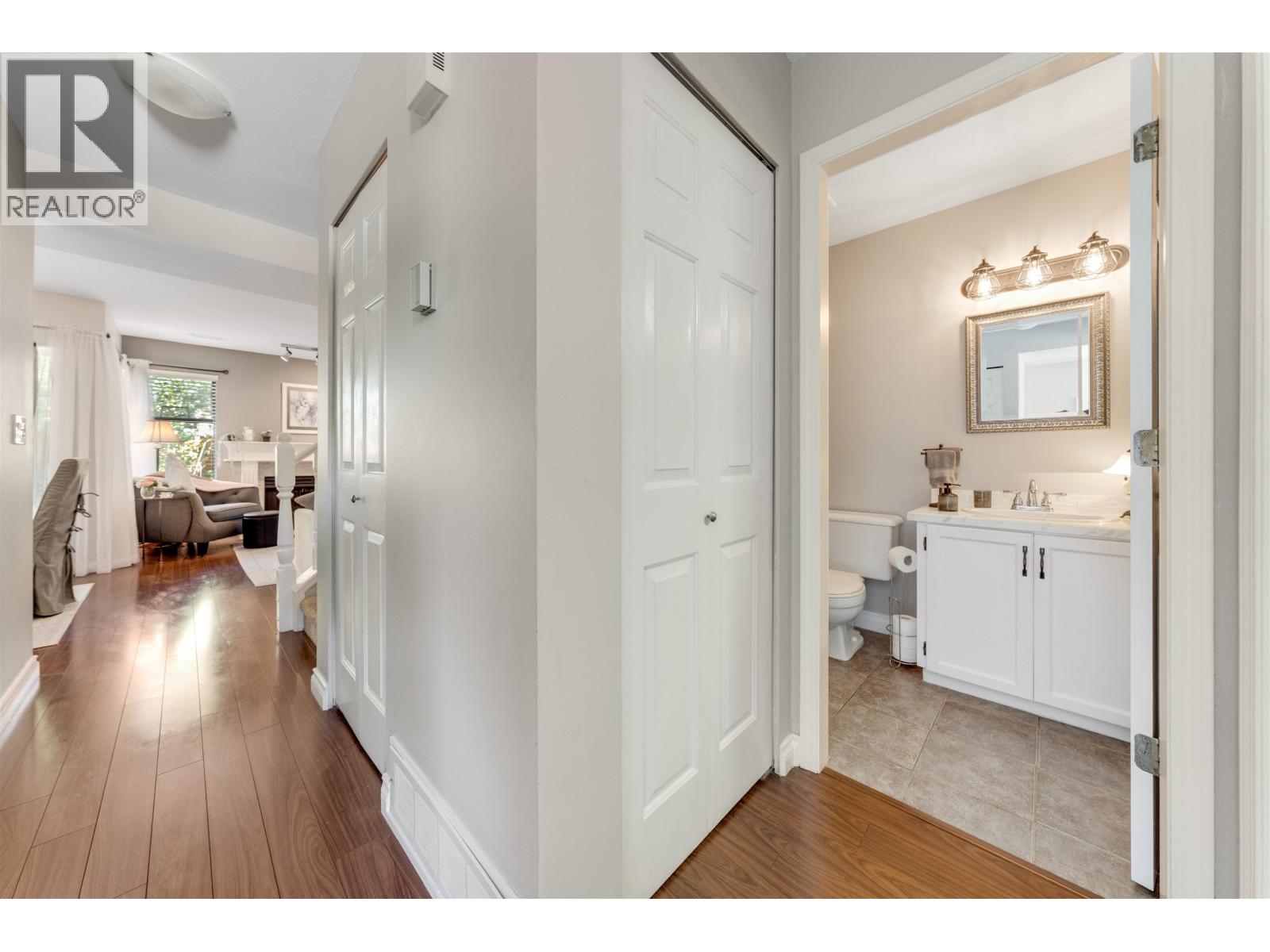 11 20681 THORNE AVENUE, Maple Ridge