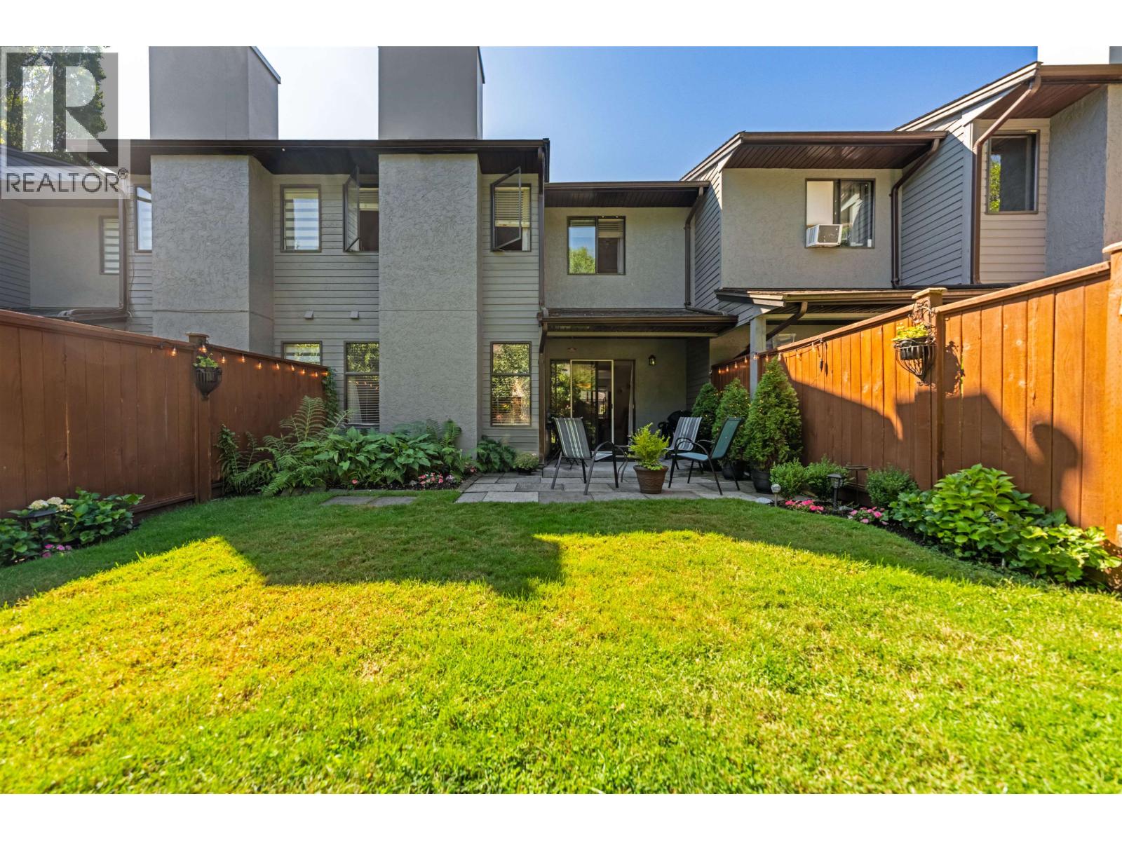 11 20681 THORNE AVENUE, Maple Ridge