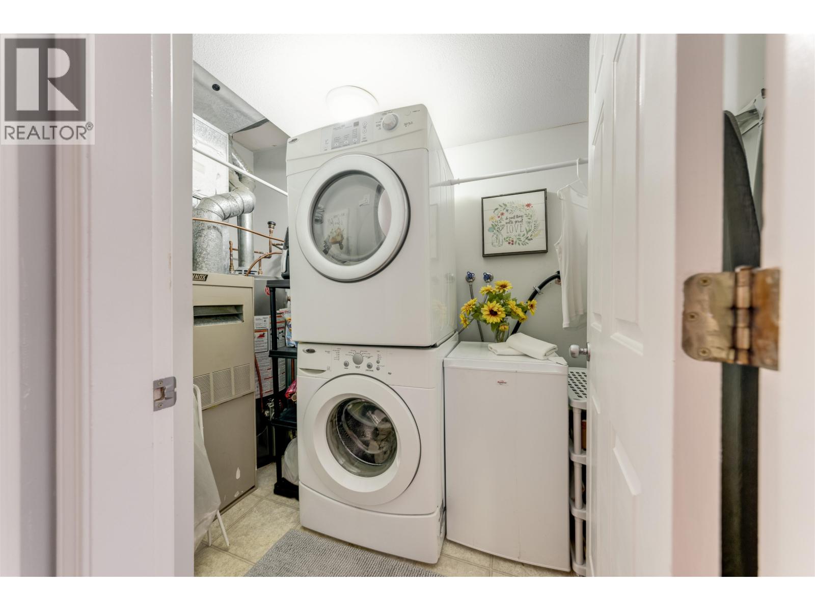 11 20681 THORNE AVENUE, Maple Ridge