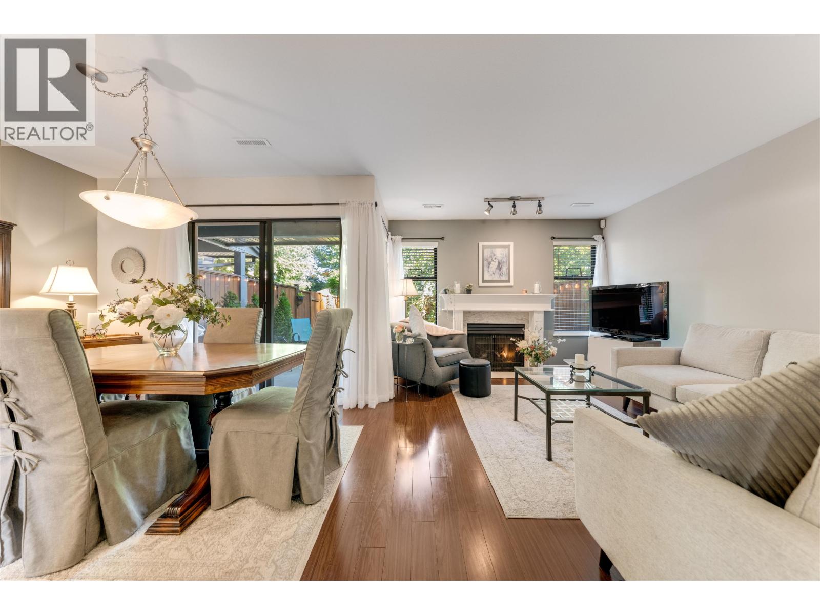 11 20681 THORNE AVENUE, Maple Ridge