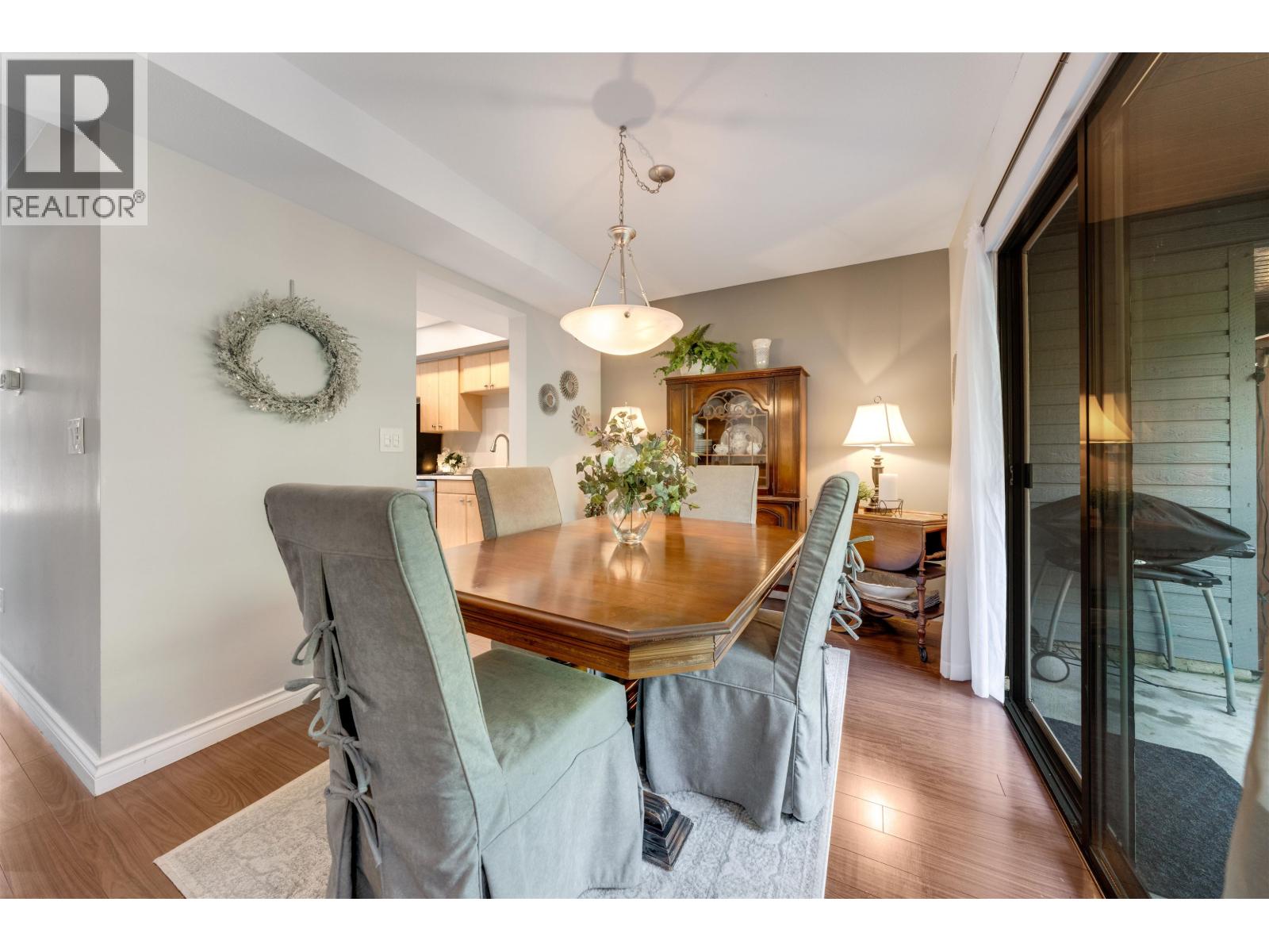 11 20681 THORNE AVENUE, Maple Ridge