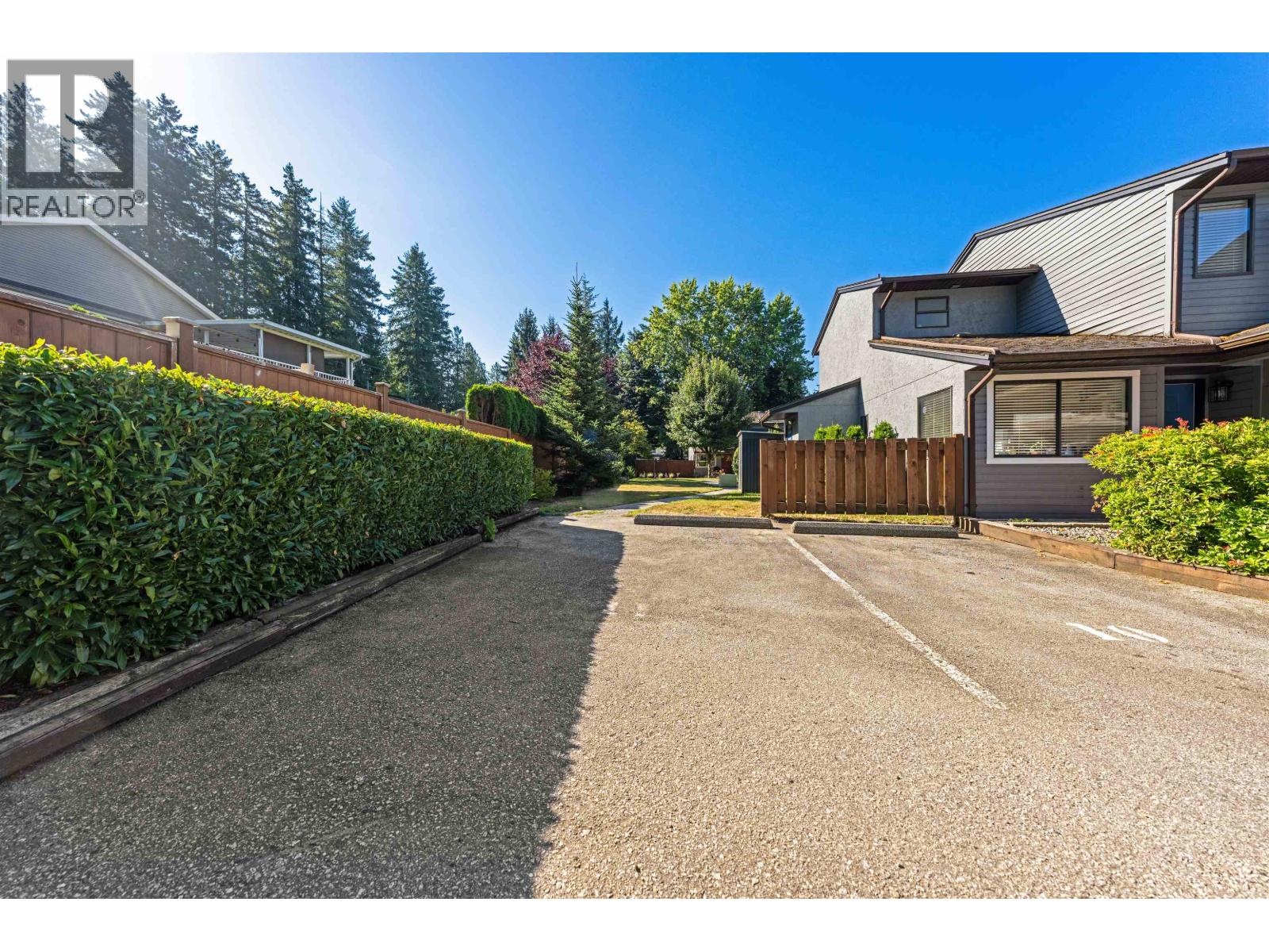 11 20681 THORNE AVENUE, Maple Ridge