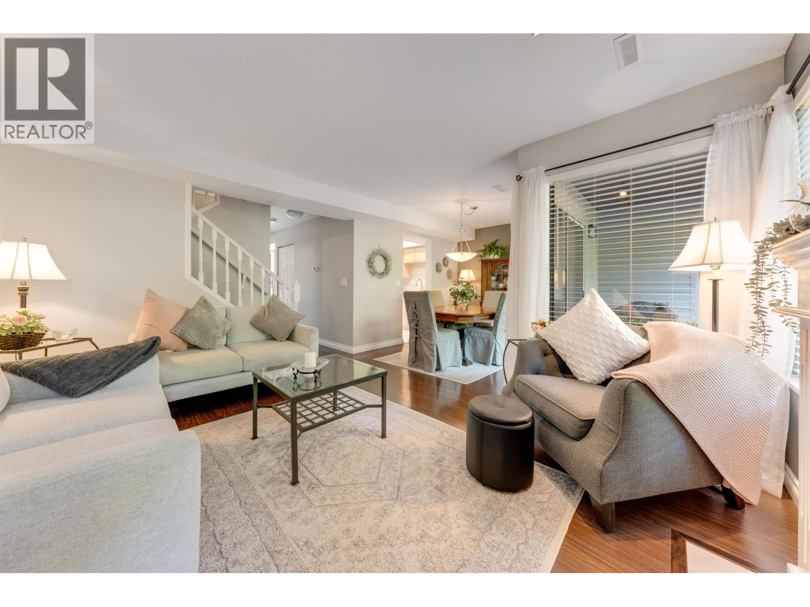 11 20681 THORNE AVENUE, Maple Ridge