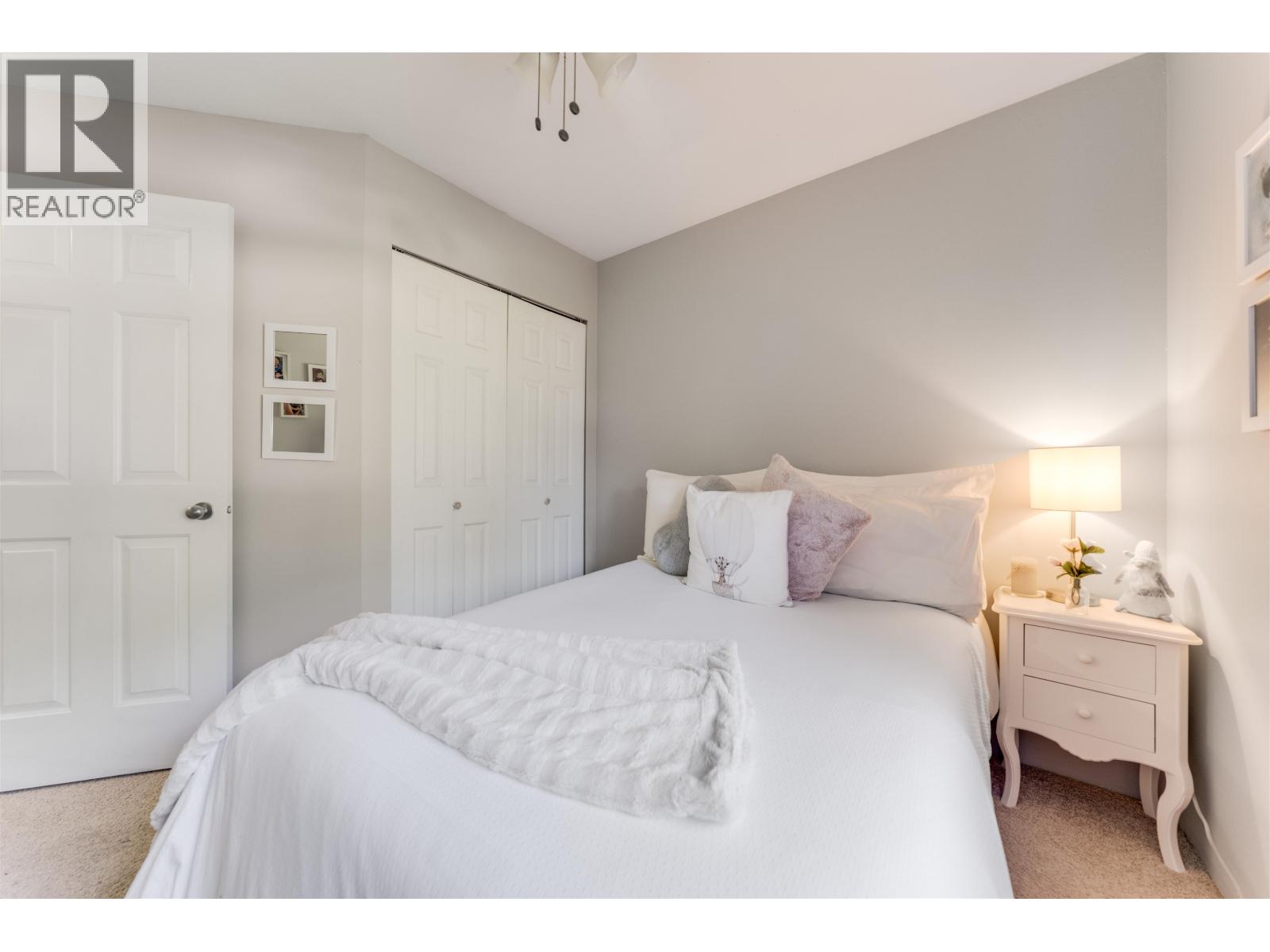 11 20681 THORNE AVENUE, Maple Ridge