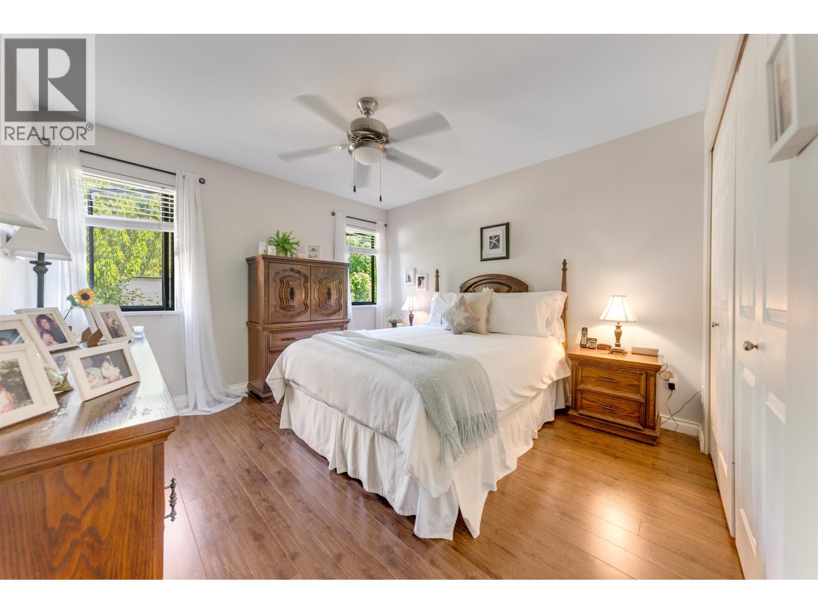 11 20681 THORNE AVENUE, Maple Ridge