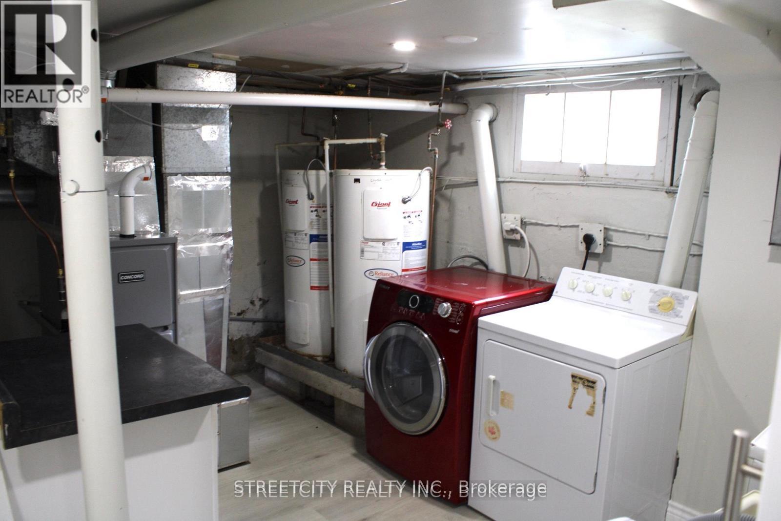 Photo 39 of 437 Charlotte Street, London East ON