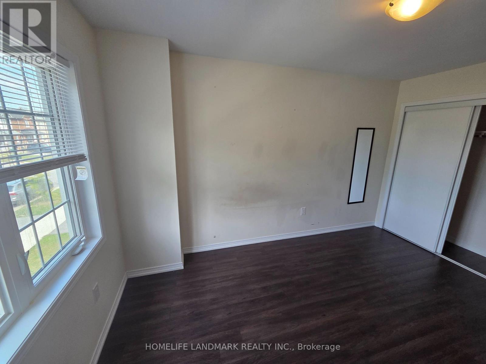 Photo 32 of 8834 Sourgum Avenue, Niagara Falls ON