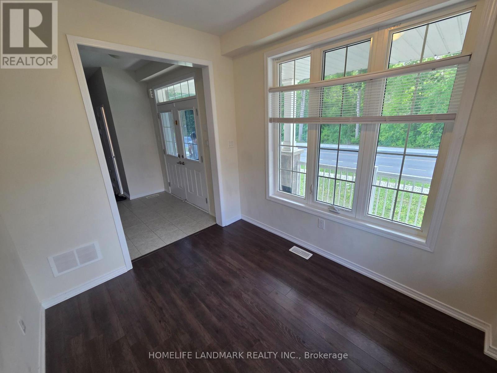 Photo 16 of 8834 Sourgum Avenue, Niagara Falls ON