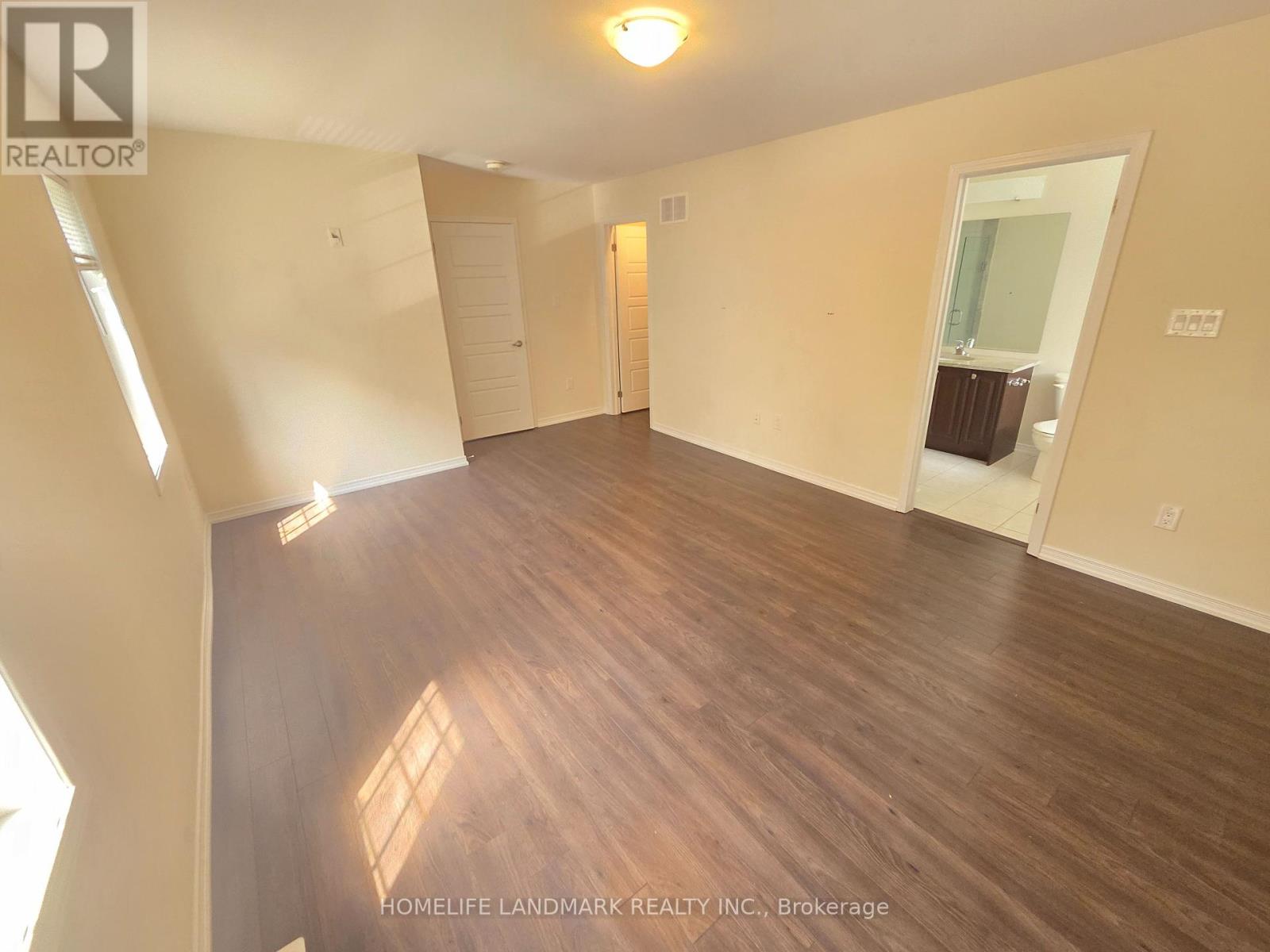 Photo 21 of 8834 Sourgum Avenue, Niagara Falls ON