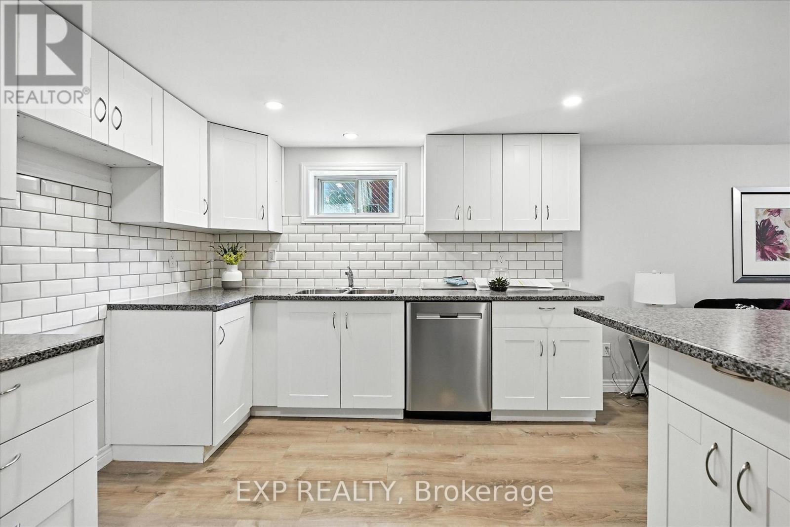 Photo 24 of 29 West 21st Street, Hamilton ON