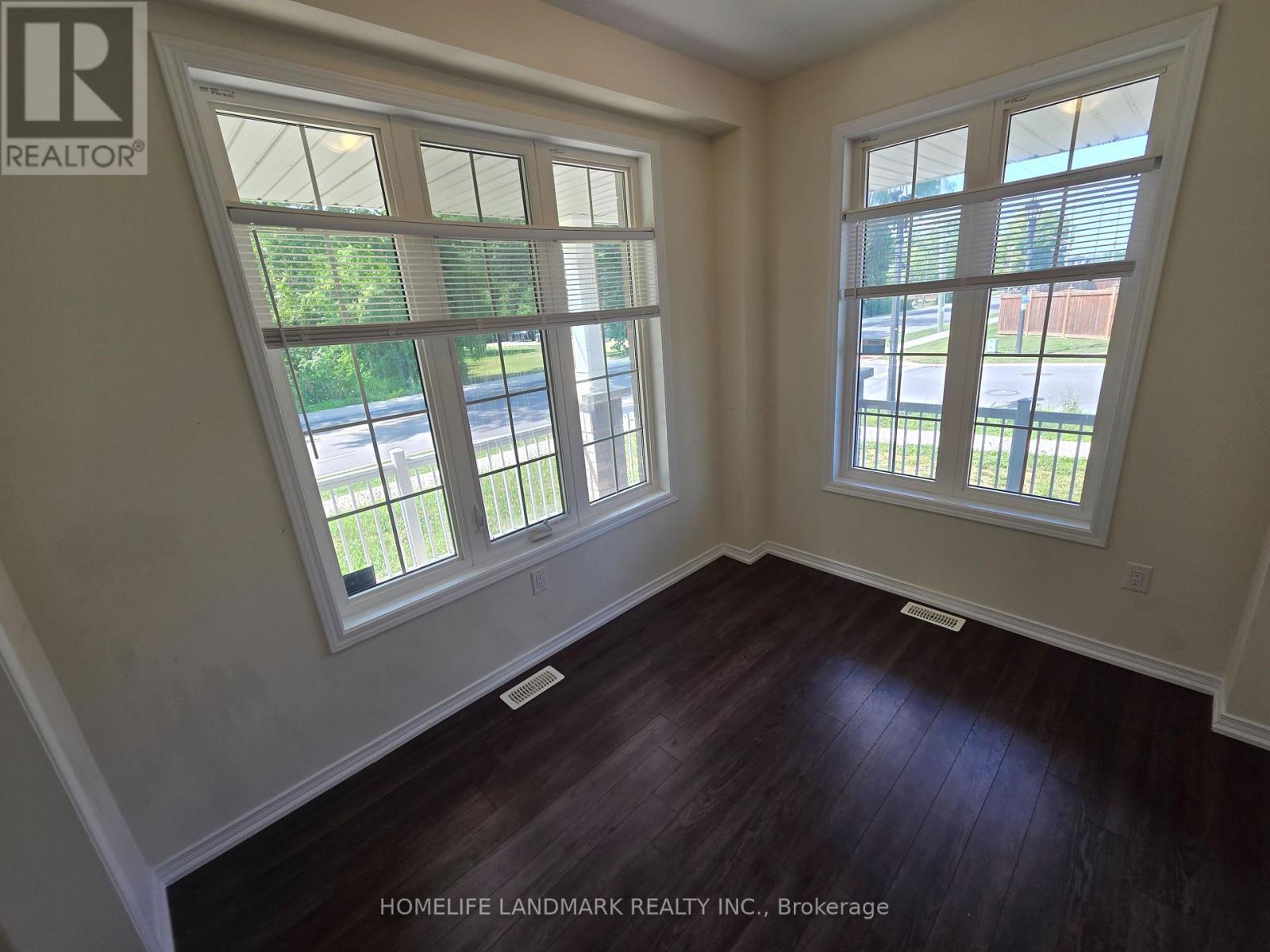 Photo 17 of 8834 Sourgum Avenue, Niagara Falls ON