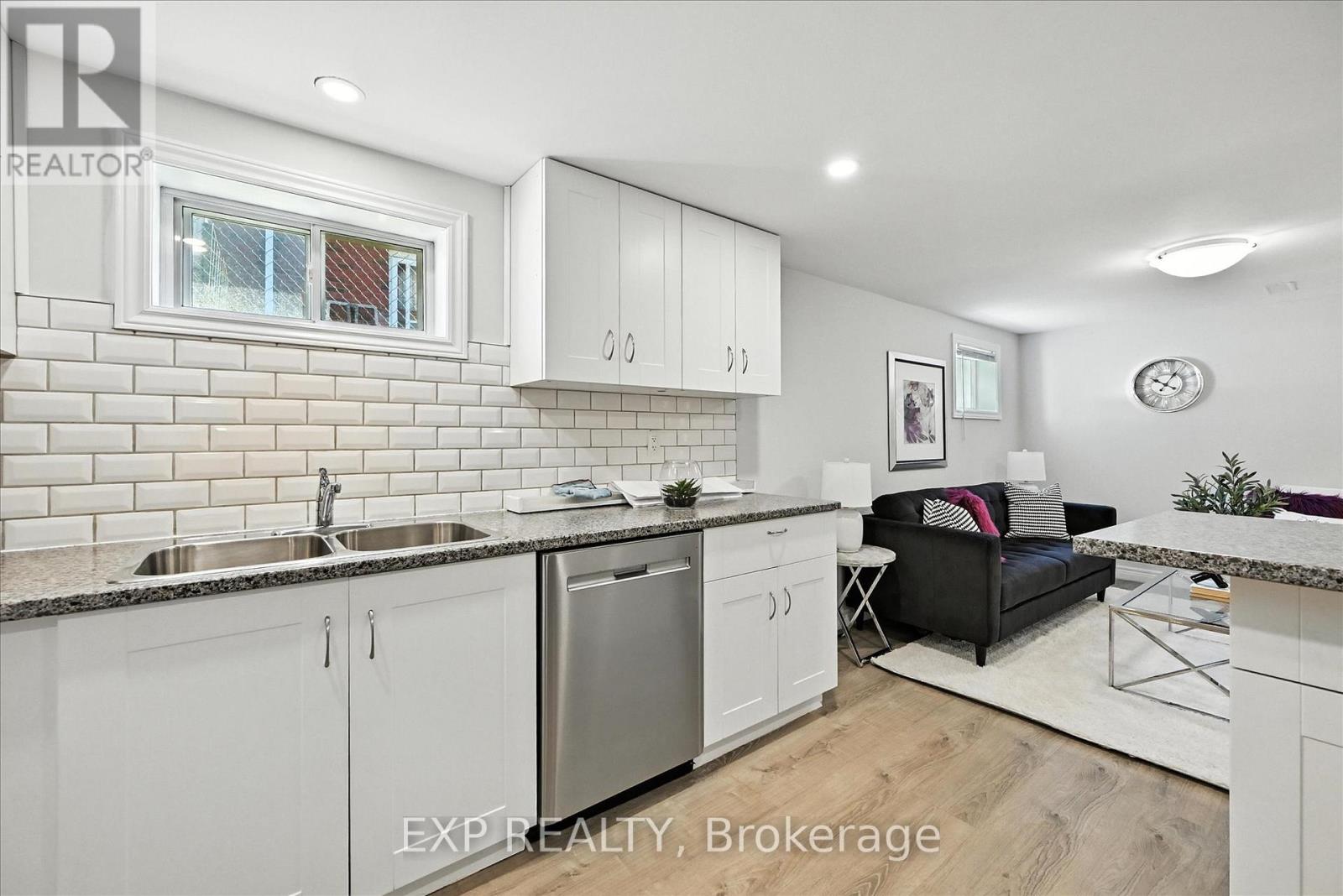 Photo 25 of 29 West 21st Street, Hamilton ON