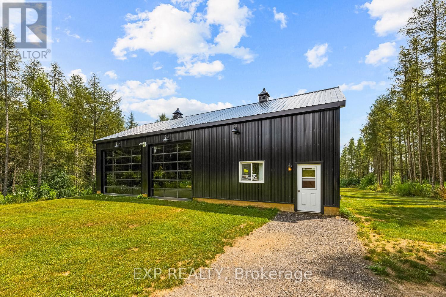 Photo 2 of 9307 Sideroad 9 Side Road, Erin ON