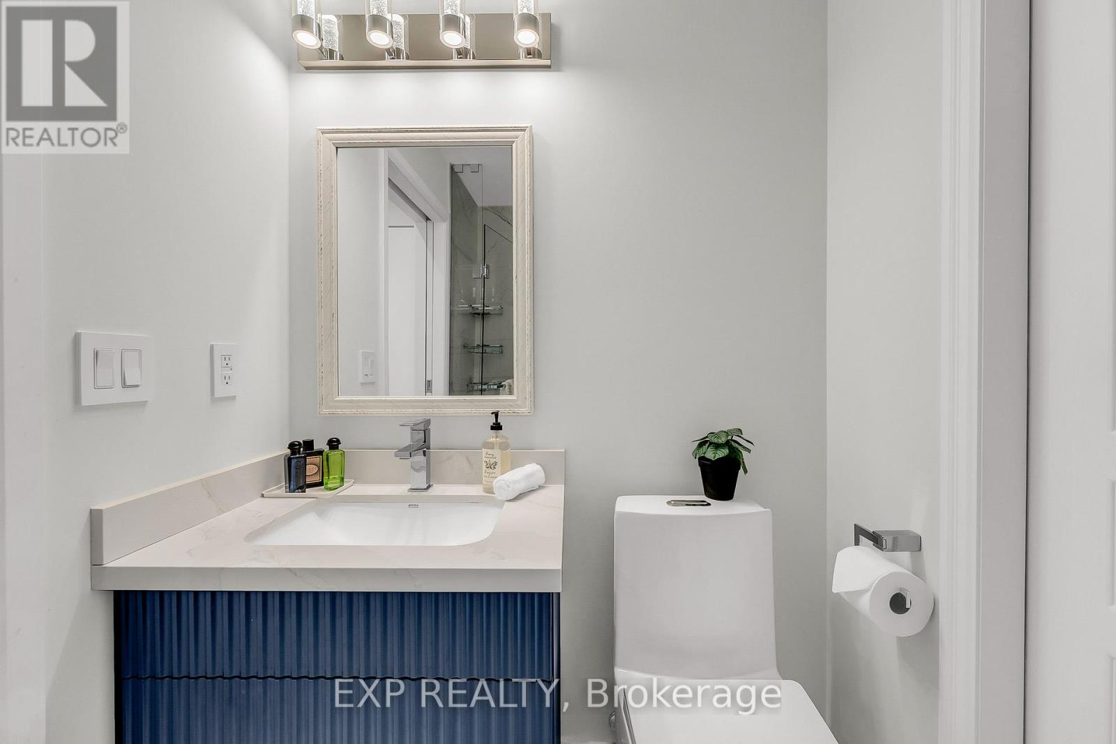 Photo 19 of 3307 223 Webb Drive, Mississauga ON