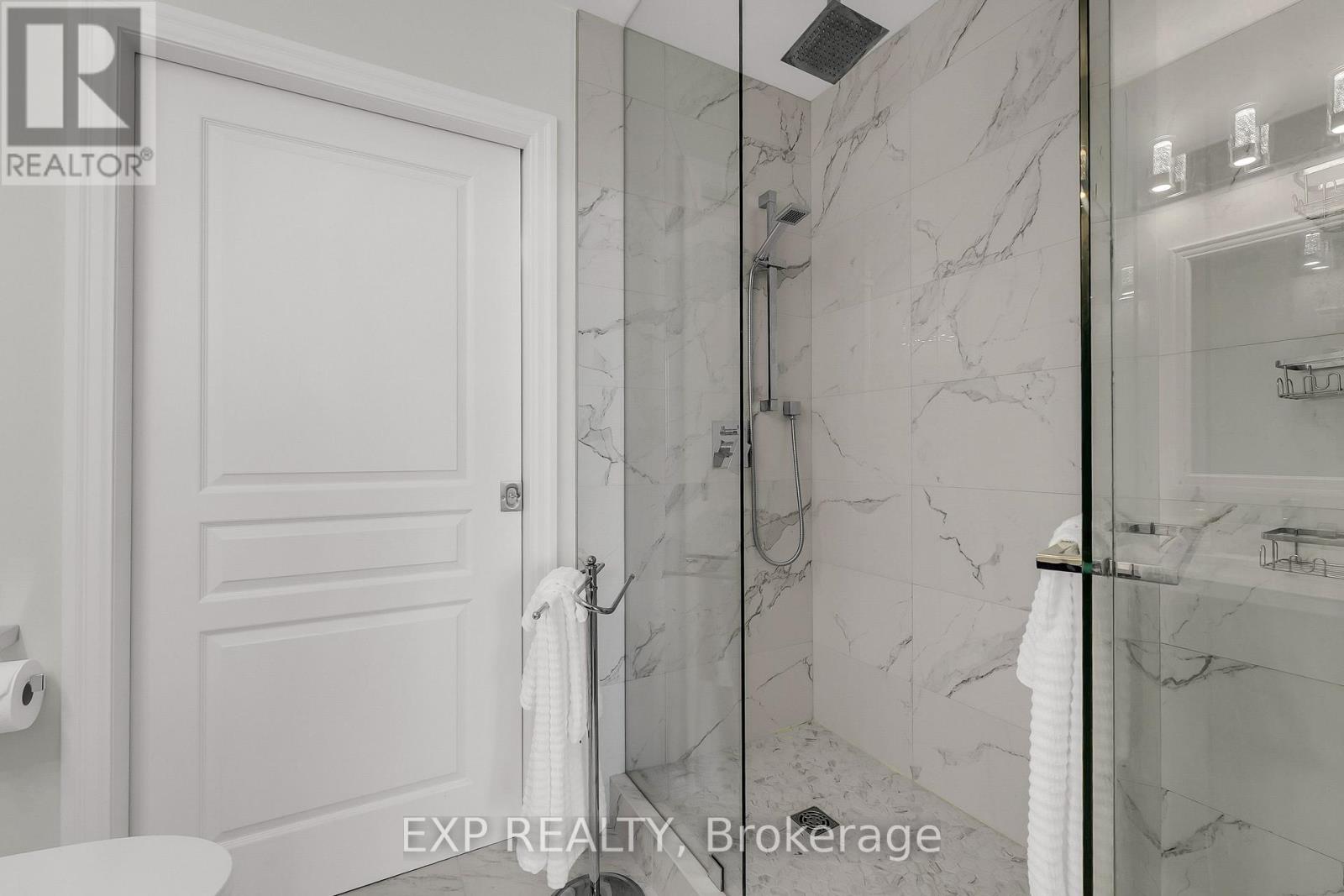 Photo 20 of 3307 223 Webb Drive, Mississauga ON