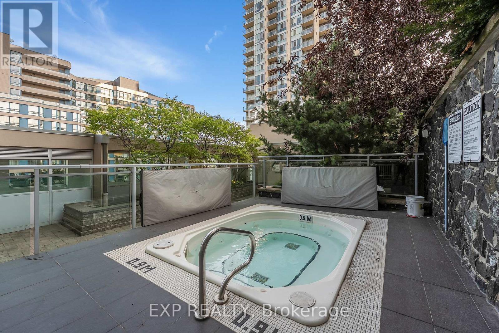 Photo 27 of 3307 223 Webb Drive, Mississauga ON