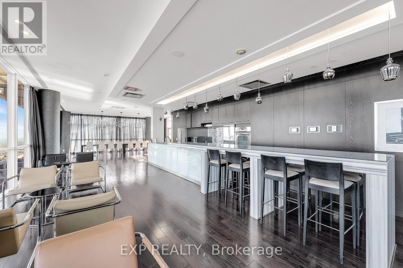 Photo 31 of 3307 223 Webb Drive, Mississauga ON