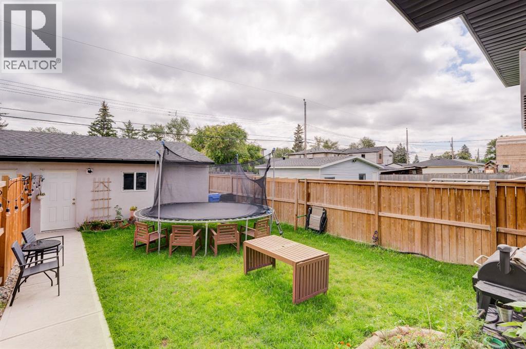 Single Family House for Sale in   Street Street Forest Lawn Calgary 