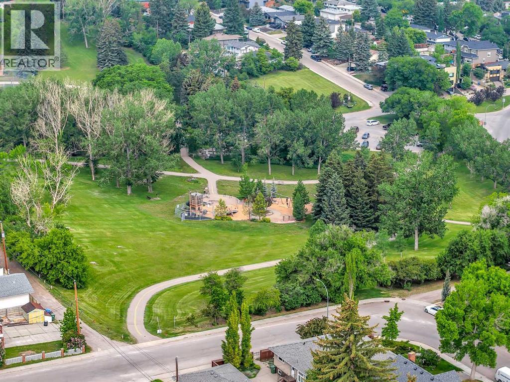 Single Family House for Sale in   Avenue NW Mount Pleasant Calgary 
