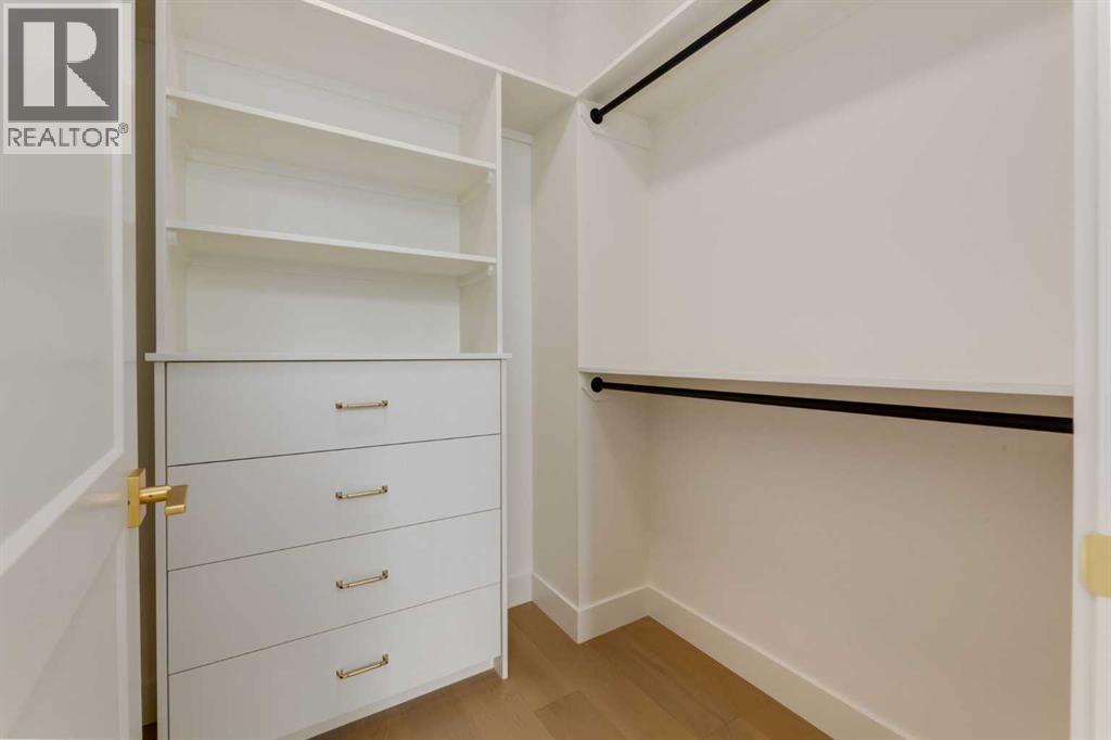 Single Family House for Sale in   Avenue NW Mount Pleasant Calgary 
