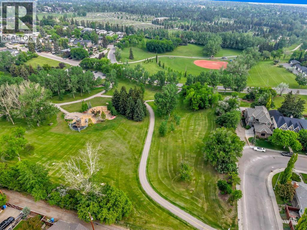 Single Family House for Sale in   Avenue NW Mount Pleasant Calgary 