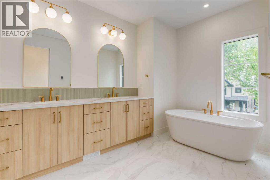 Single Family House for Sale in   Avenue NW Mount Pleasant Calgary 