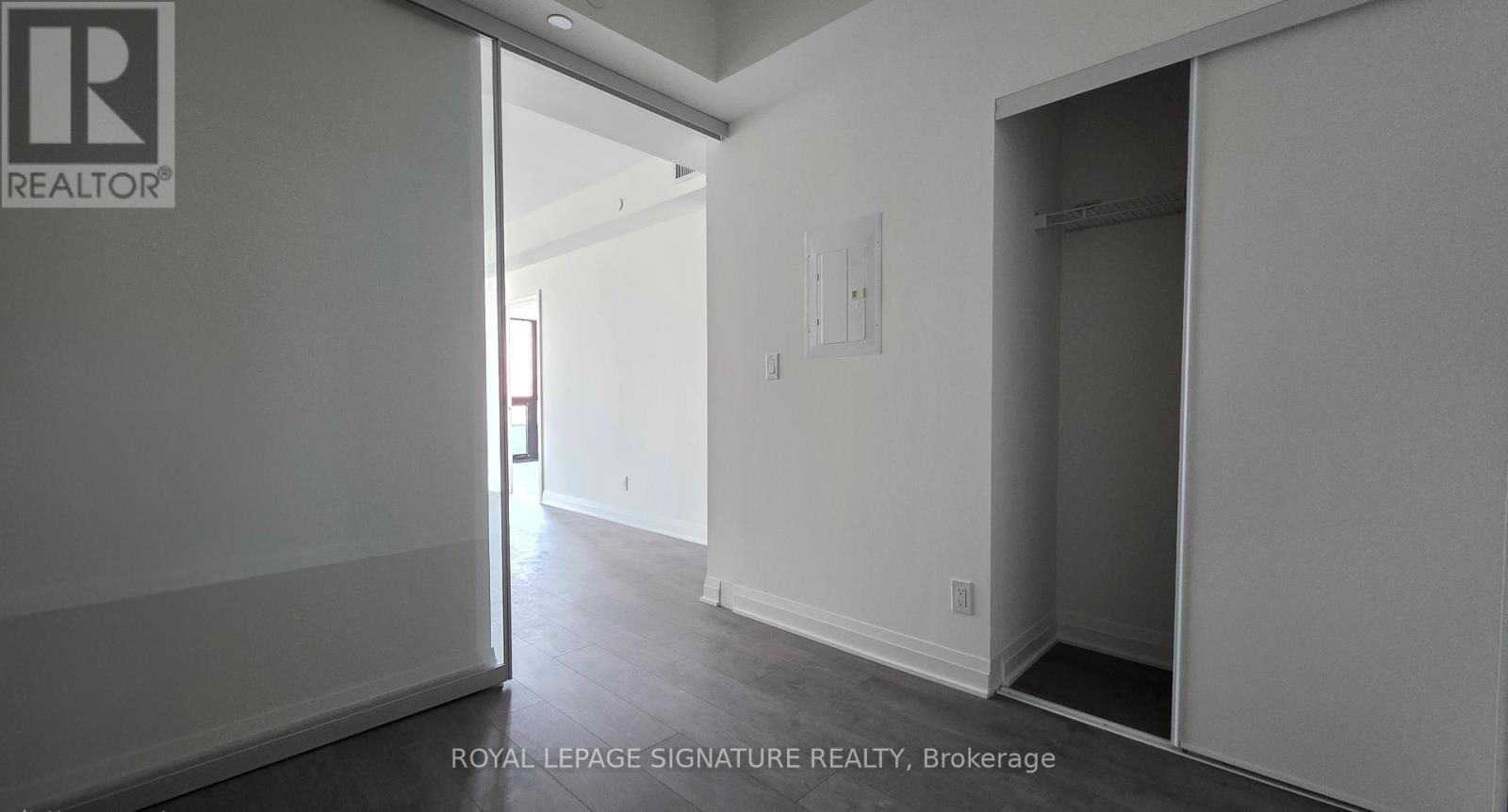Photo 4 of 901 4015 The Exchange, Mississauga ON
