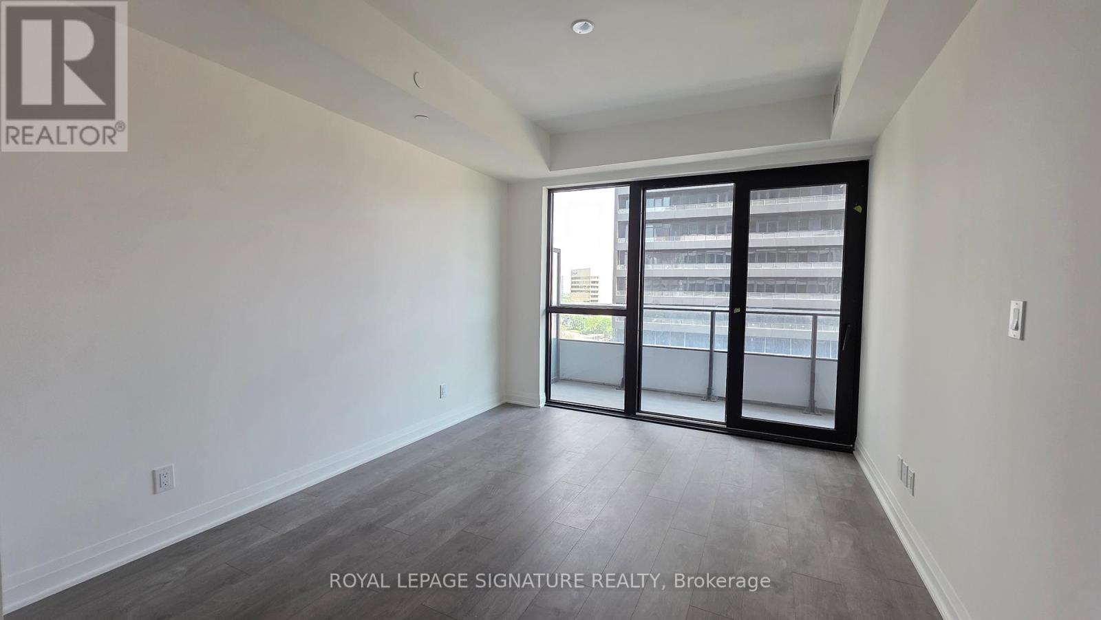 Photo 18 of 901 4015 The Exchange, Mississauga ON
