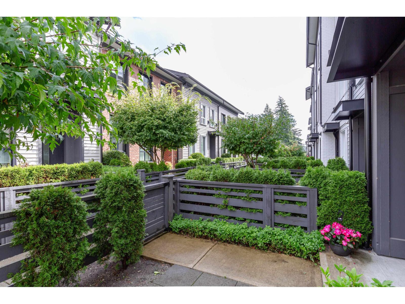 Photo 9 of 84 15828 27 Avenue, Surrey BC