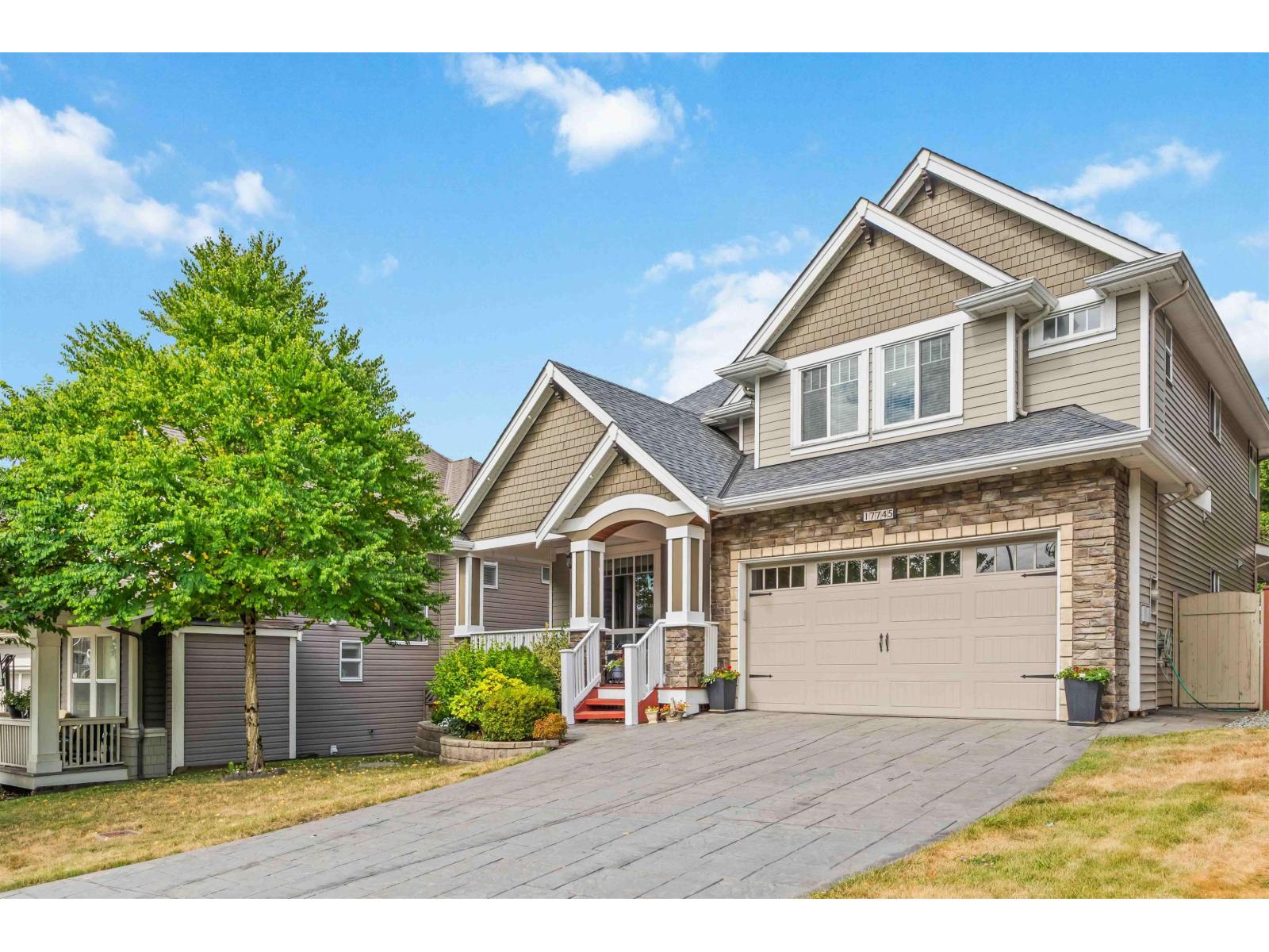 Photo 4 of 17745 68 Avenue, Surrey BC