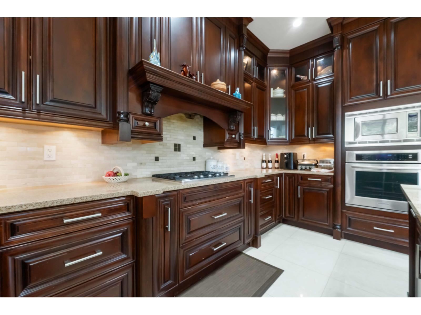 Photo 13 of 17745 68 Avenue, Surrey BC