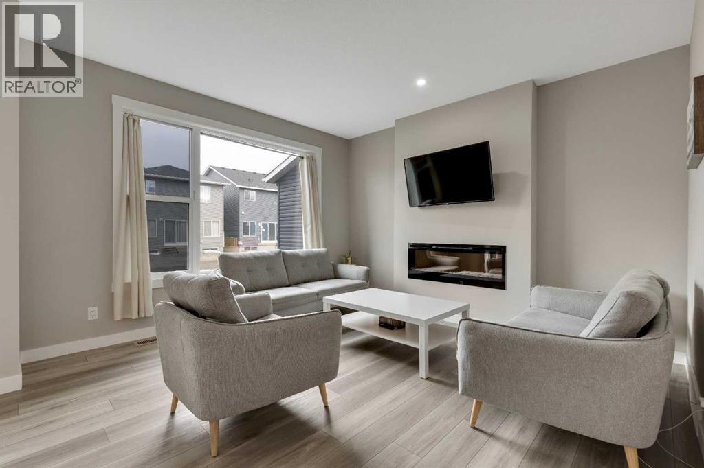 Single Family House for Sale in  Creekstone Row SW Pine Creek Calgary 