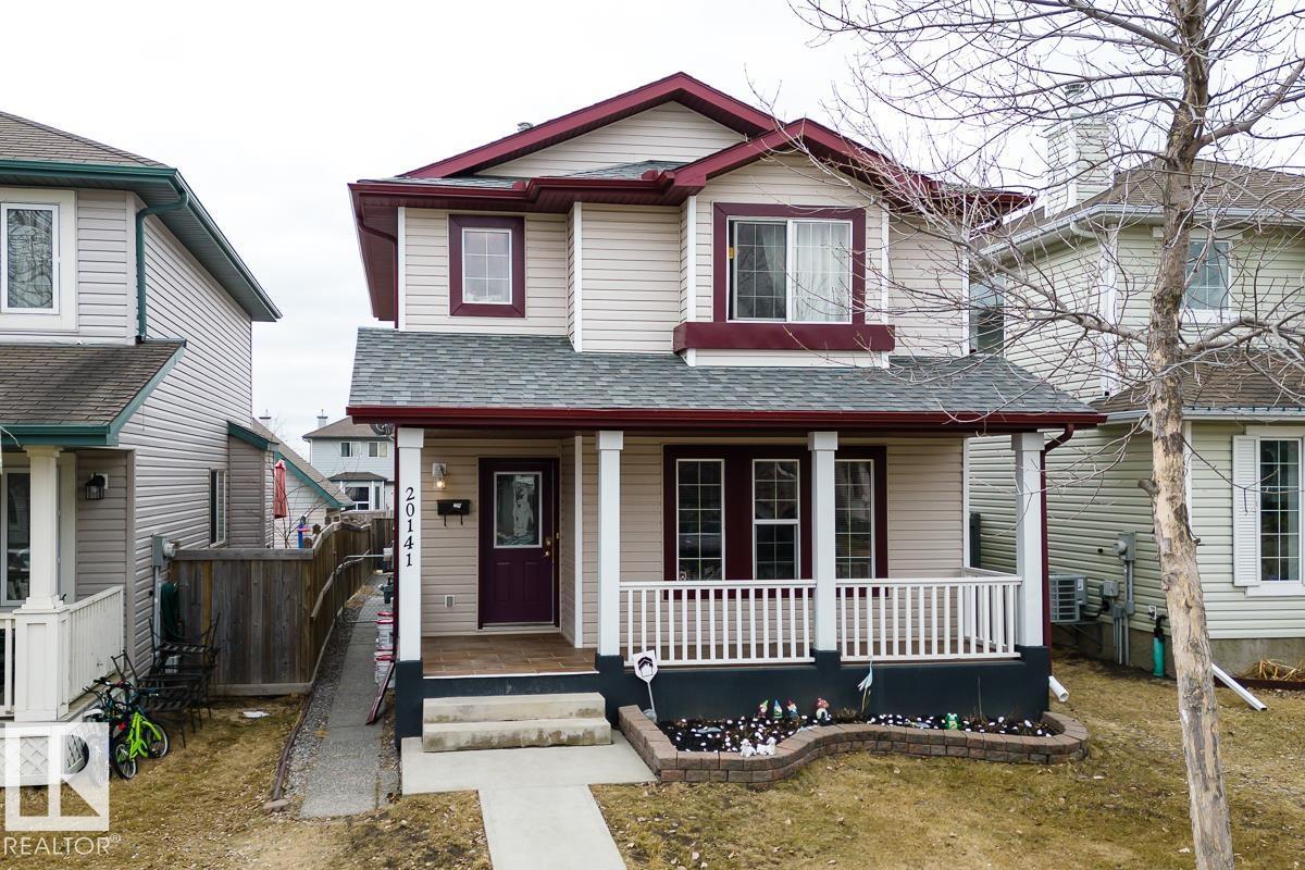 Photo 15 of 20141 53 Av Nw, Edmonton AB