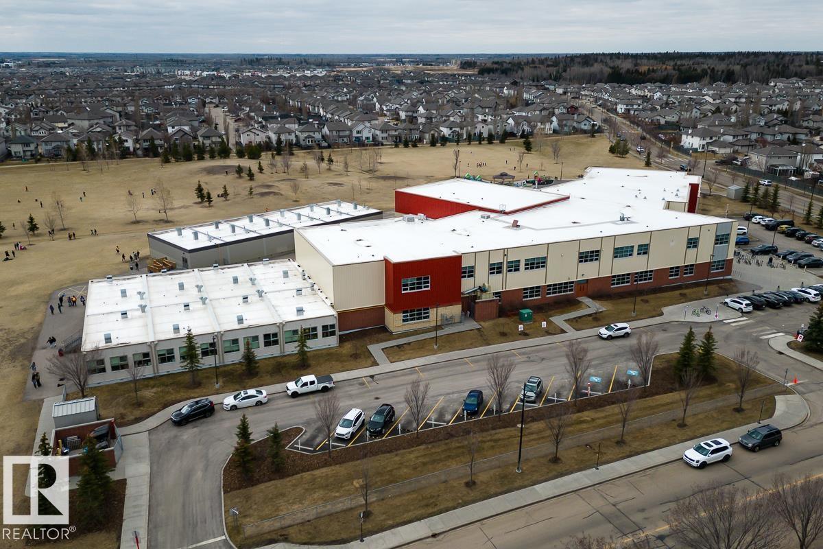 Photo 40 of 20141 53 Av Nw, Edmonton AB