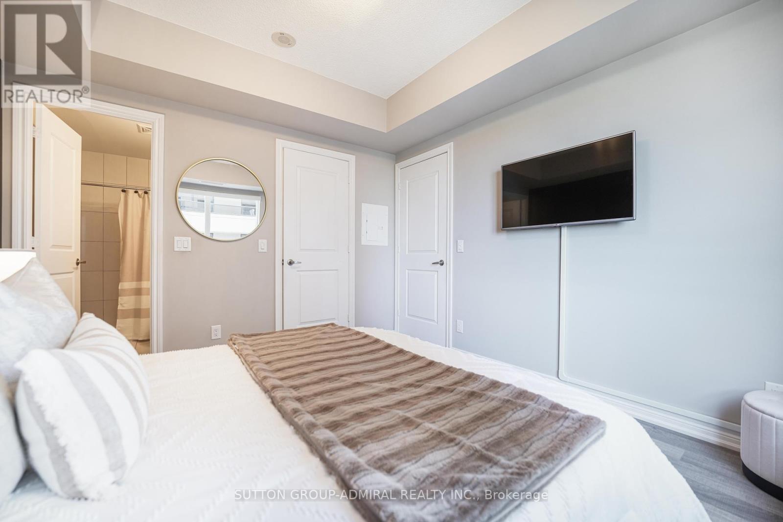 Photo 17 of 1016 9255 Jane Street, Vaughan ON