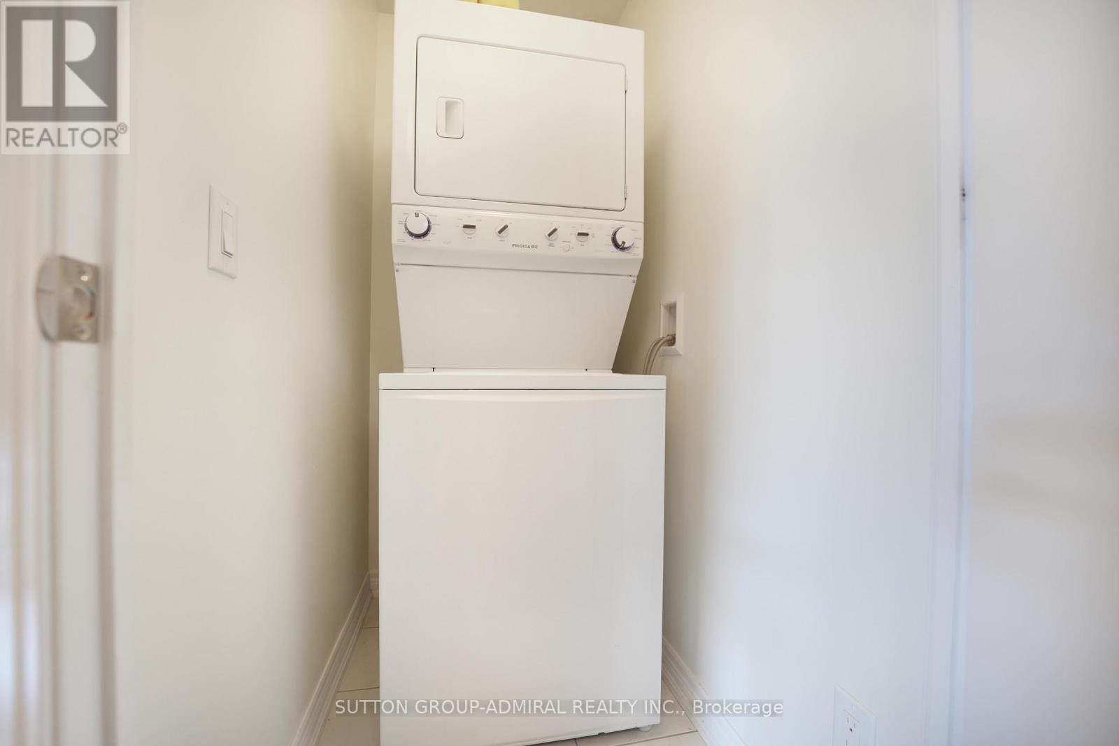 Photo 20 of 1016 9255 Jane Street, Vaughan ON