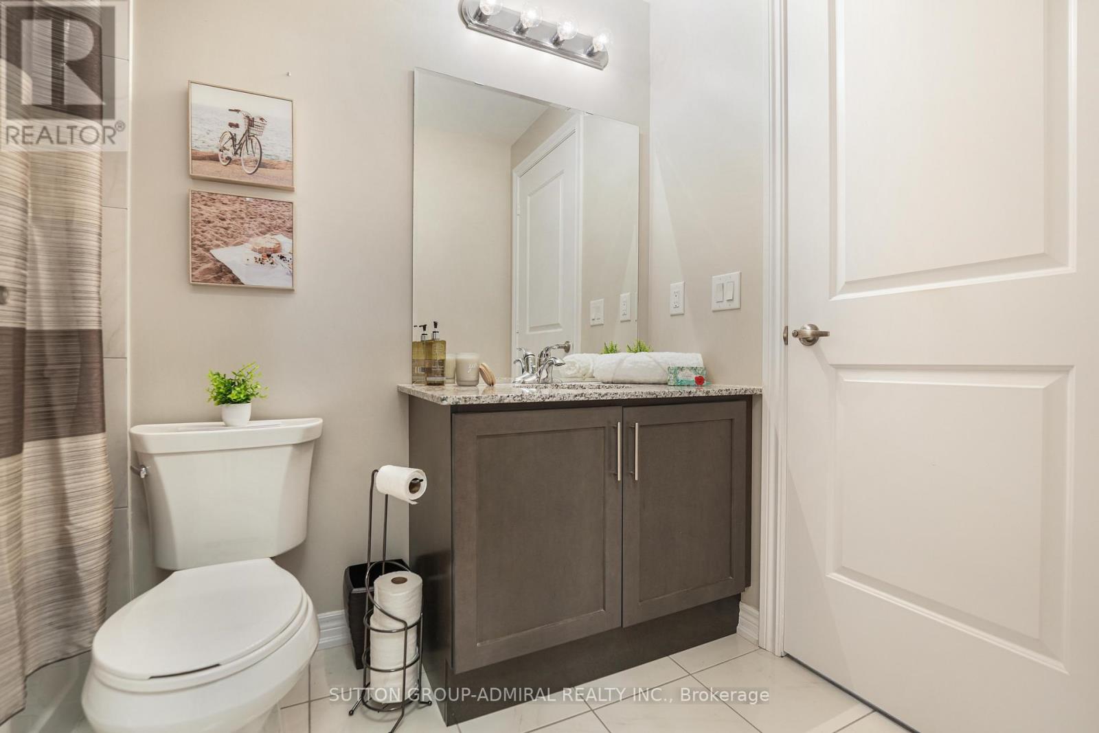 Photo 21 of 1016 9255 Jane Street, Vaughan ON