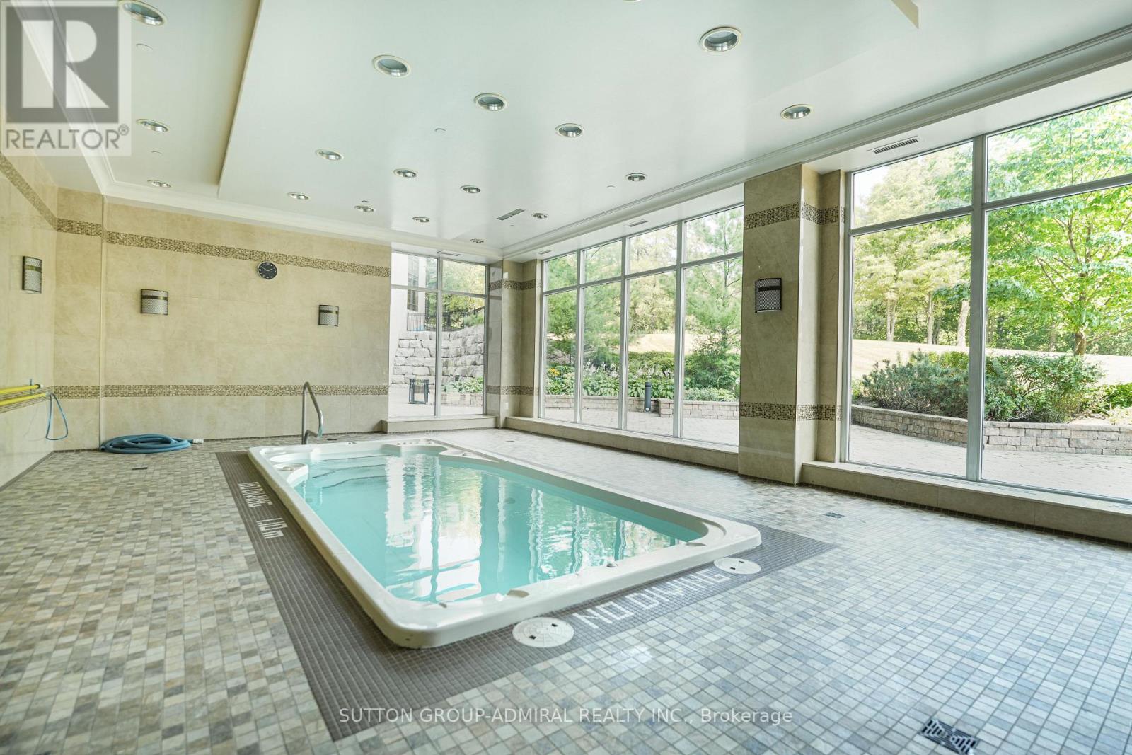 Photo 27 of 1016 9255 Jane Street, Vaughan ON