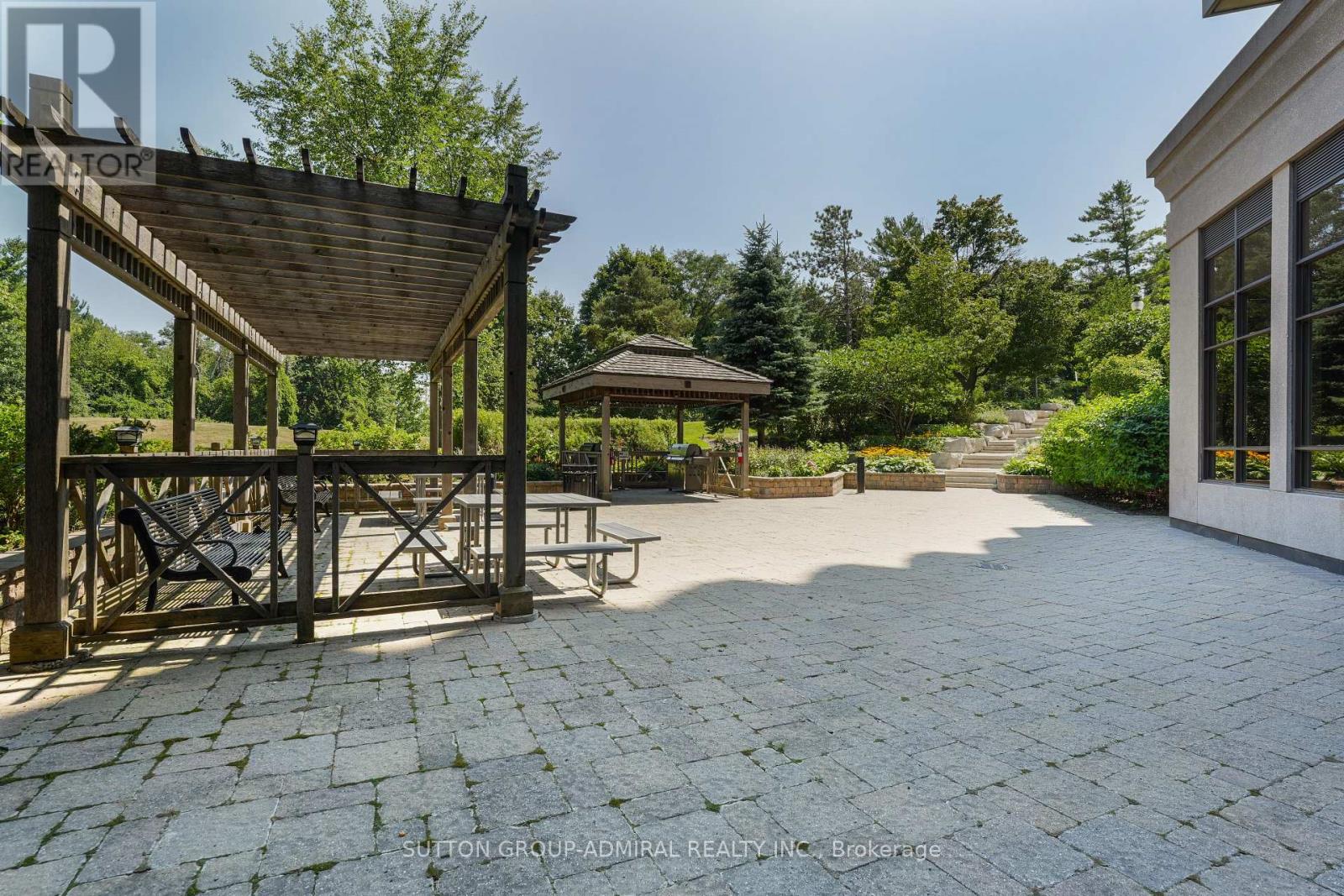 Photo 30 of 1016 9255 Jane Street, Vaughan ON