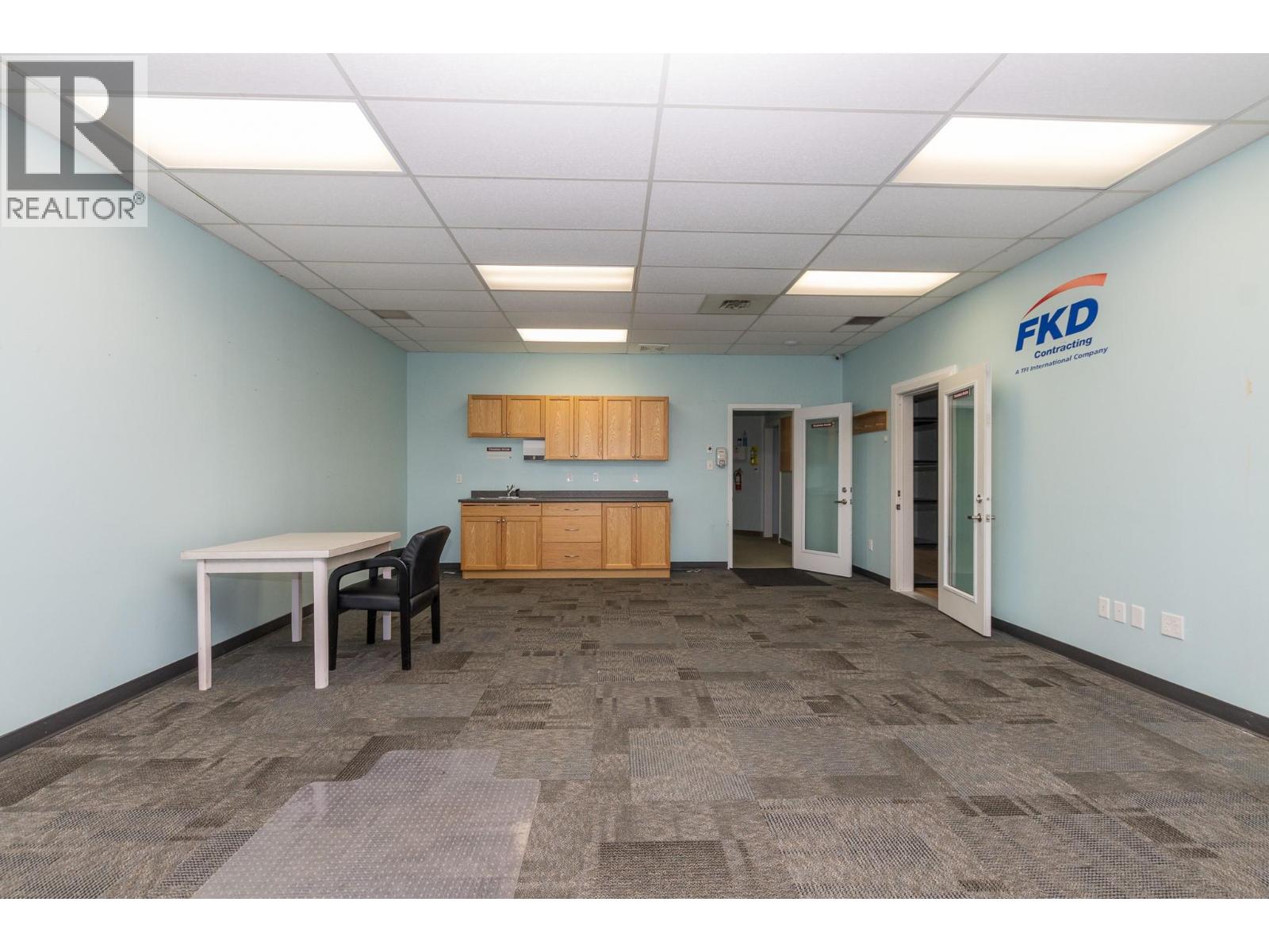 Photo 3 of 40 Lakeshore Drive Ne Unit 202 208, Salmon Arm BC