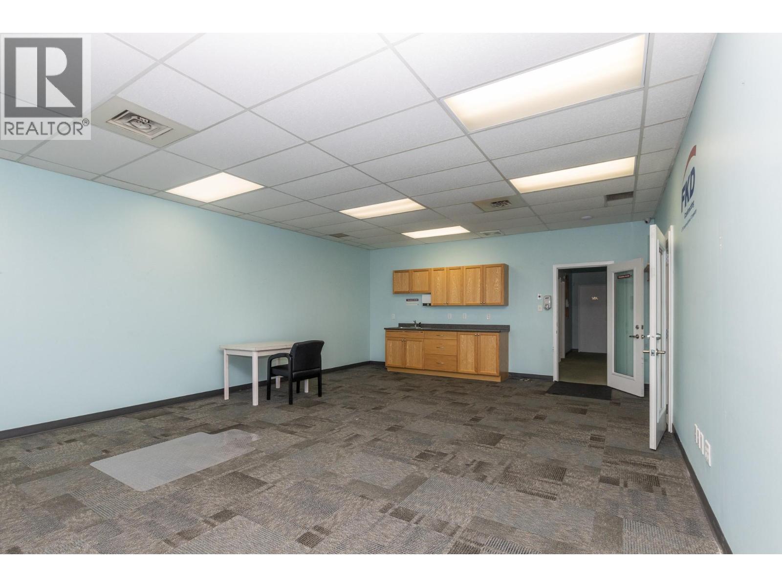 Photo 6 of 40 Lakeshore Drive Ne Unit 202 208, Salmon Arm BC