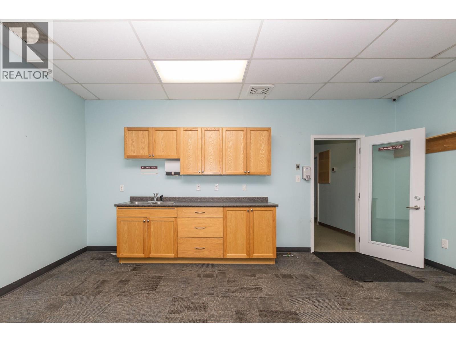 Photo 8 of 40 Lakeshore Drive Ne Unit 202 208, Salmon Arm BC