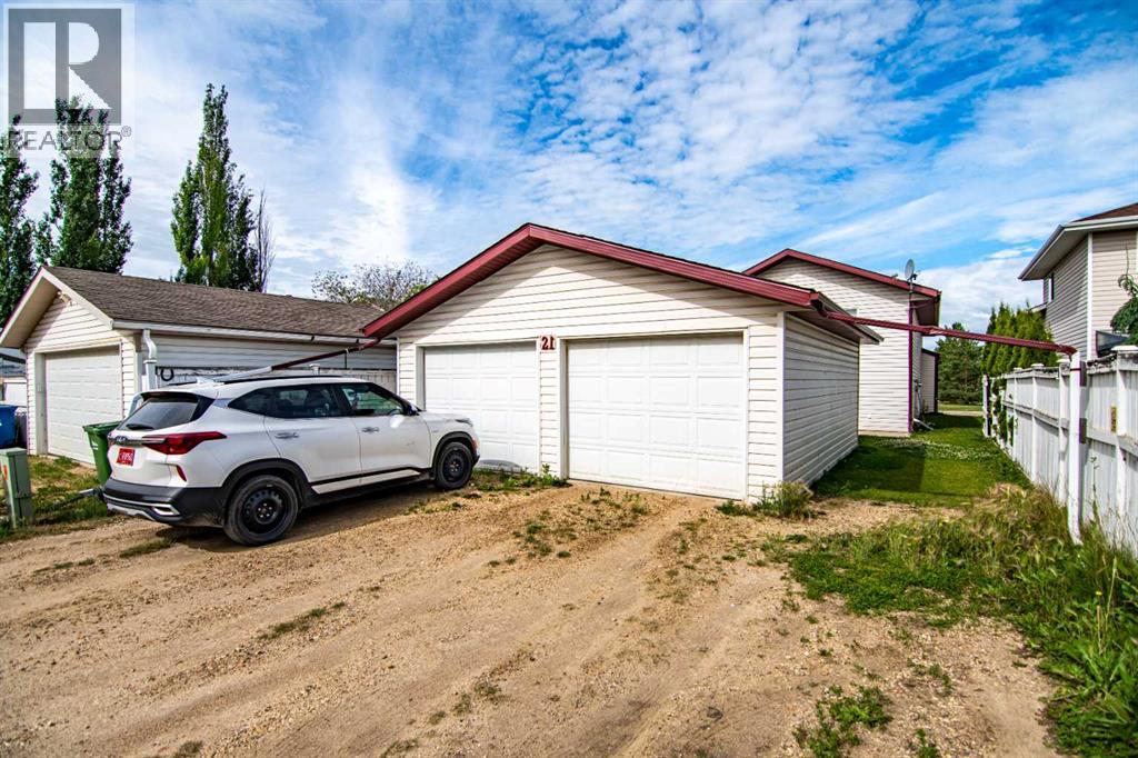 Photo 41 of 21 Ralston Crescent, Red Deer AB