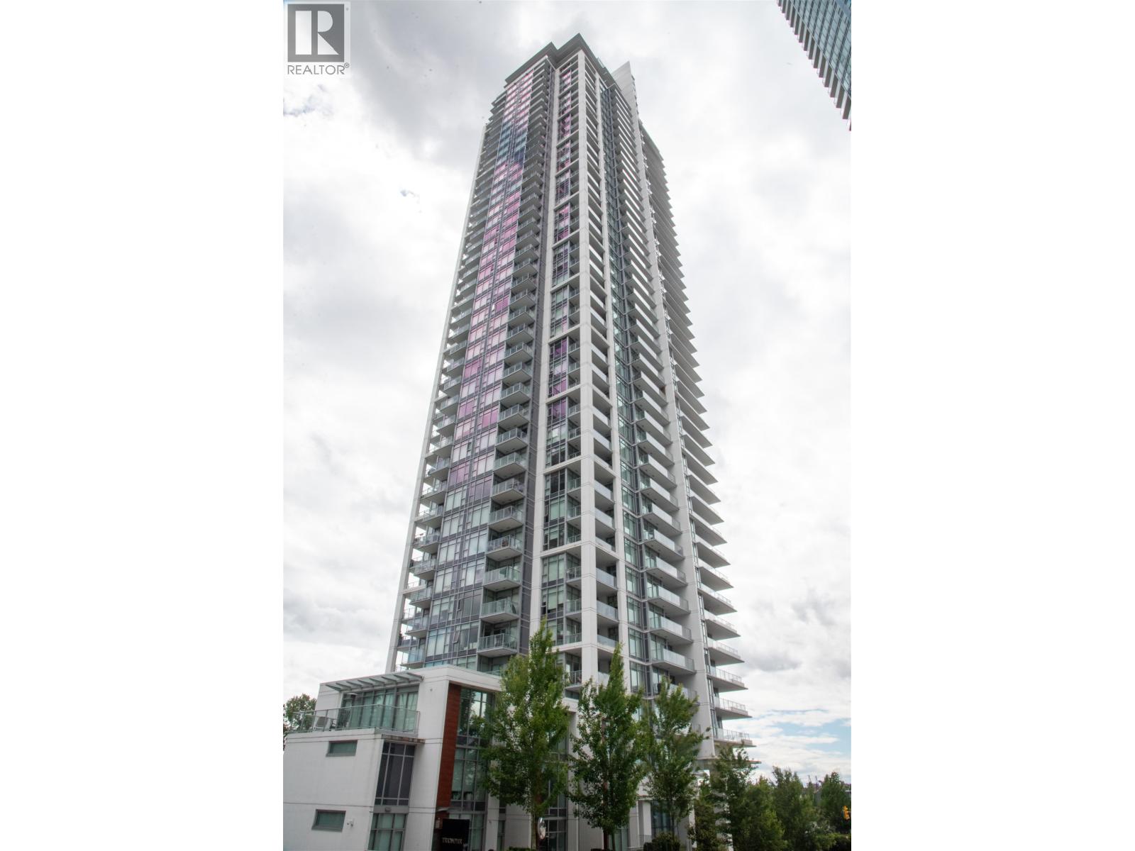 Photo 2 of 503 1888 Gilmore Avenue, Burnaby BC